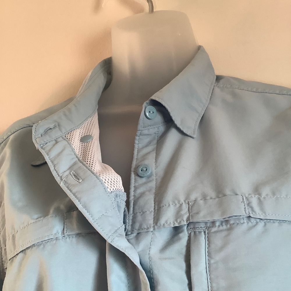 LL Bean Womens Large Petite Light Blue Long Sleeve Fishing Hiking Venture Shirt